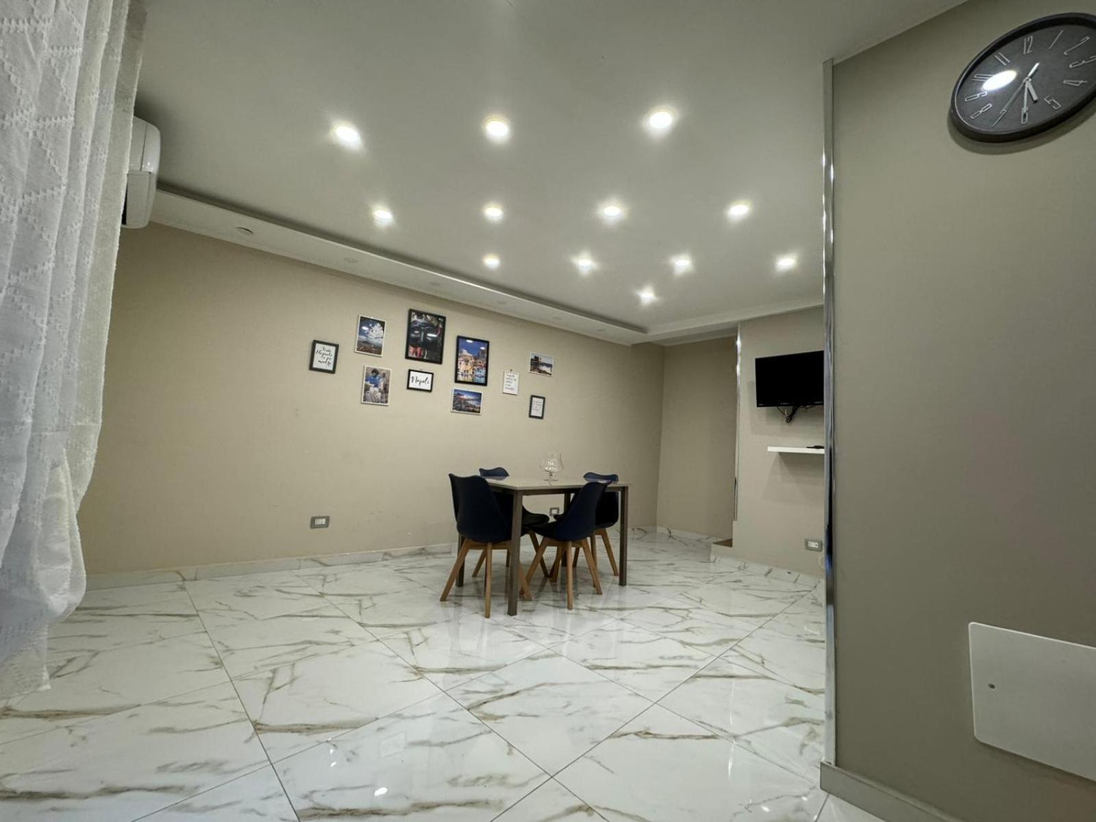 Pizzaiola'S Home ナポリ エクステリア 写真