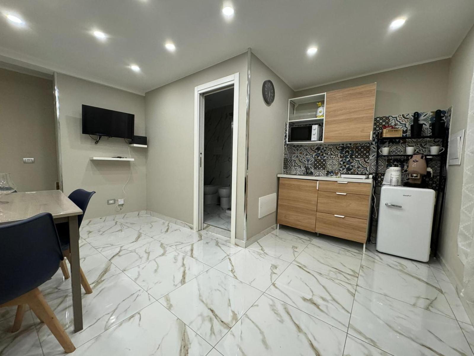 Pizzaiola'S Home ナポリ エクステリア 写真