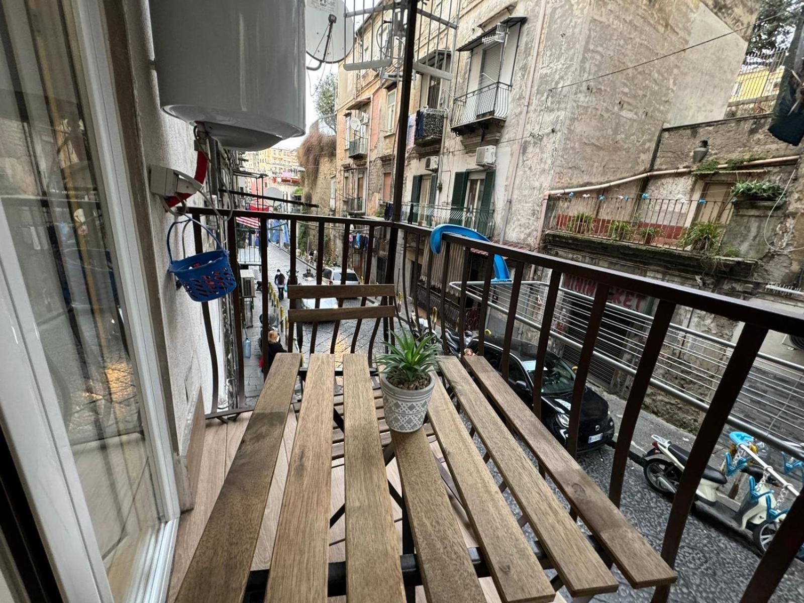 Pizzaiola'S Home ナポリ エクステリア 写真